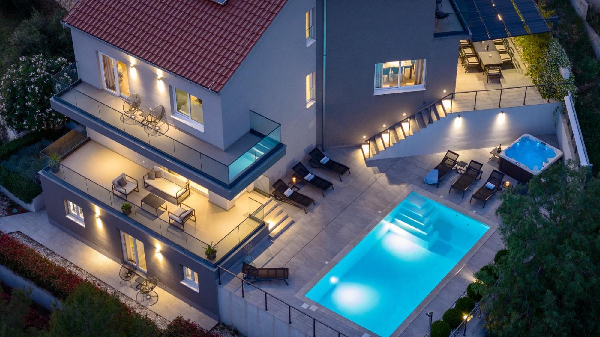 Villa Iponi Mimice Exteriör bild